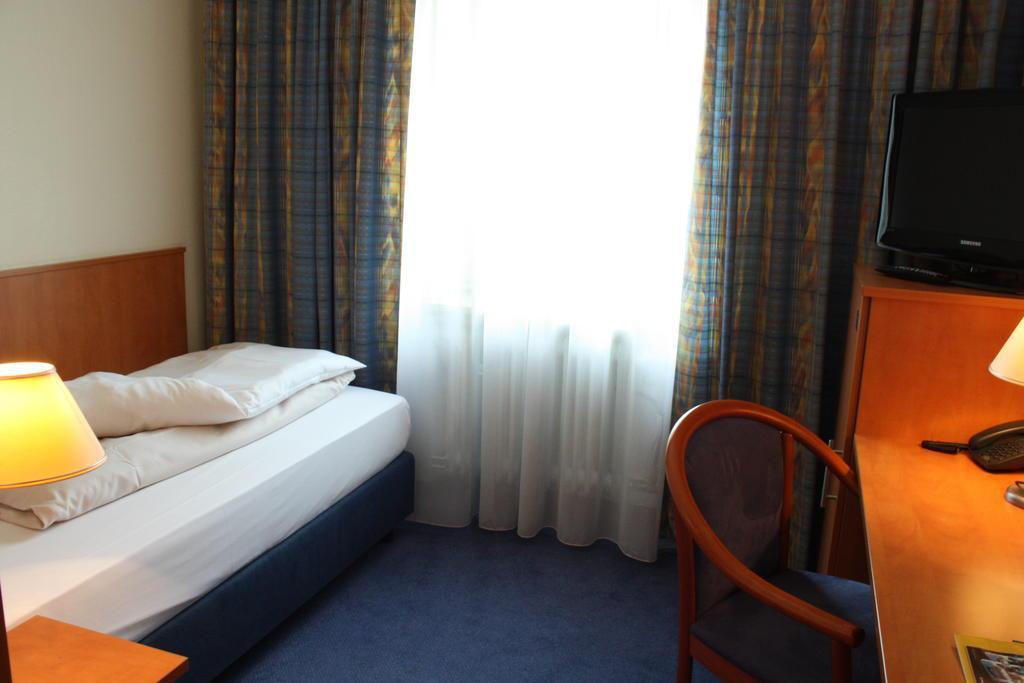 Niederräder Hof 3* Frankfurt am Main