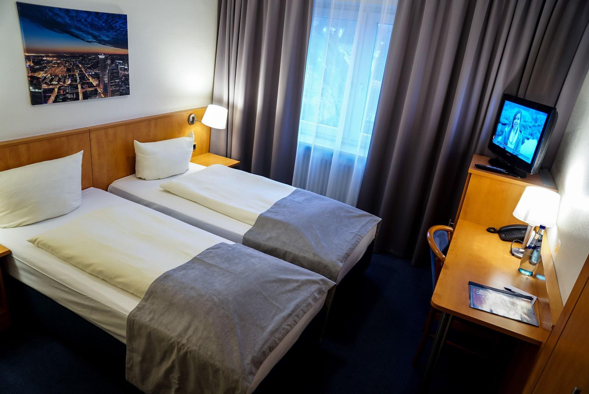 Niederraeder Hof 3*